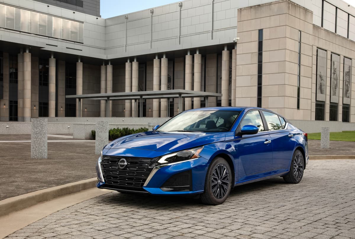 Image of 2025 Nissan Altima SV Special Edition-9-min